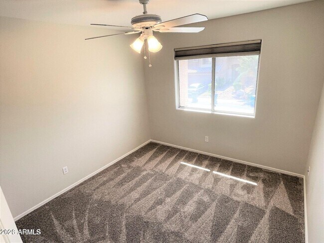 Building Photo - 4034 E Anderson Dr