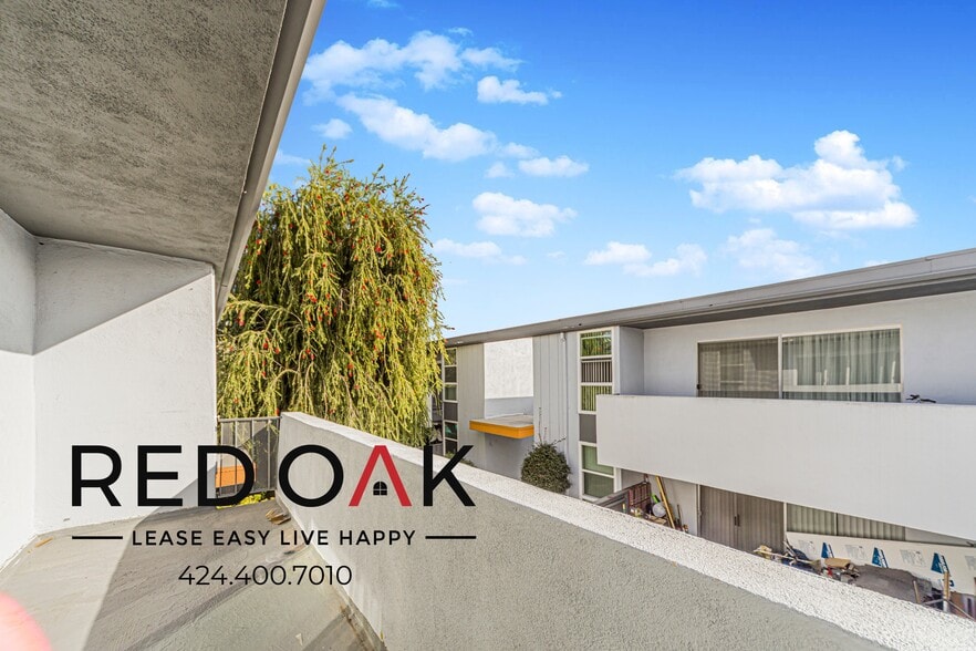 Building Photo - 4433 Colbath Ave