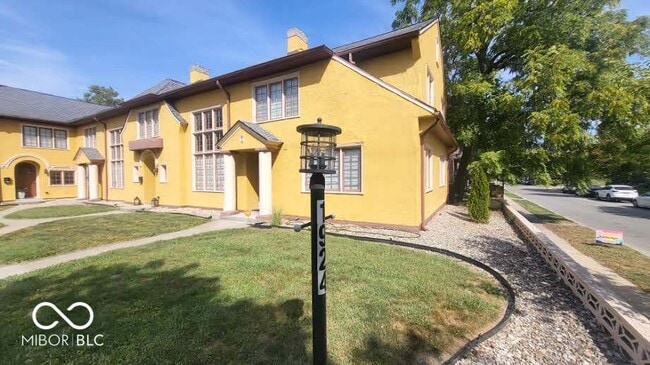 Building Photo - 1924 N Talbott St