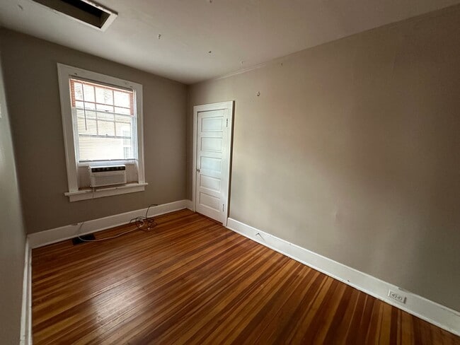 Building Photo - 161 Frambes Ave