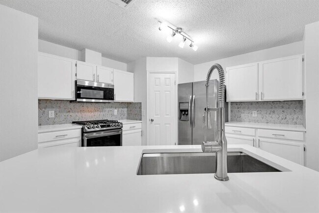 Building Photo - 20820 Jumpers Delight Ln