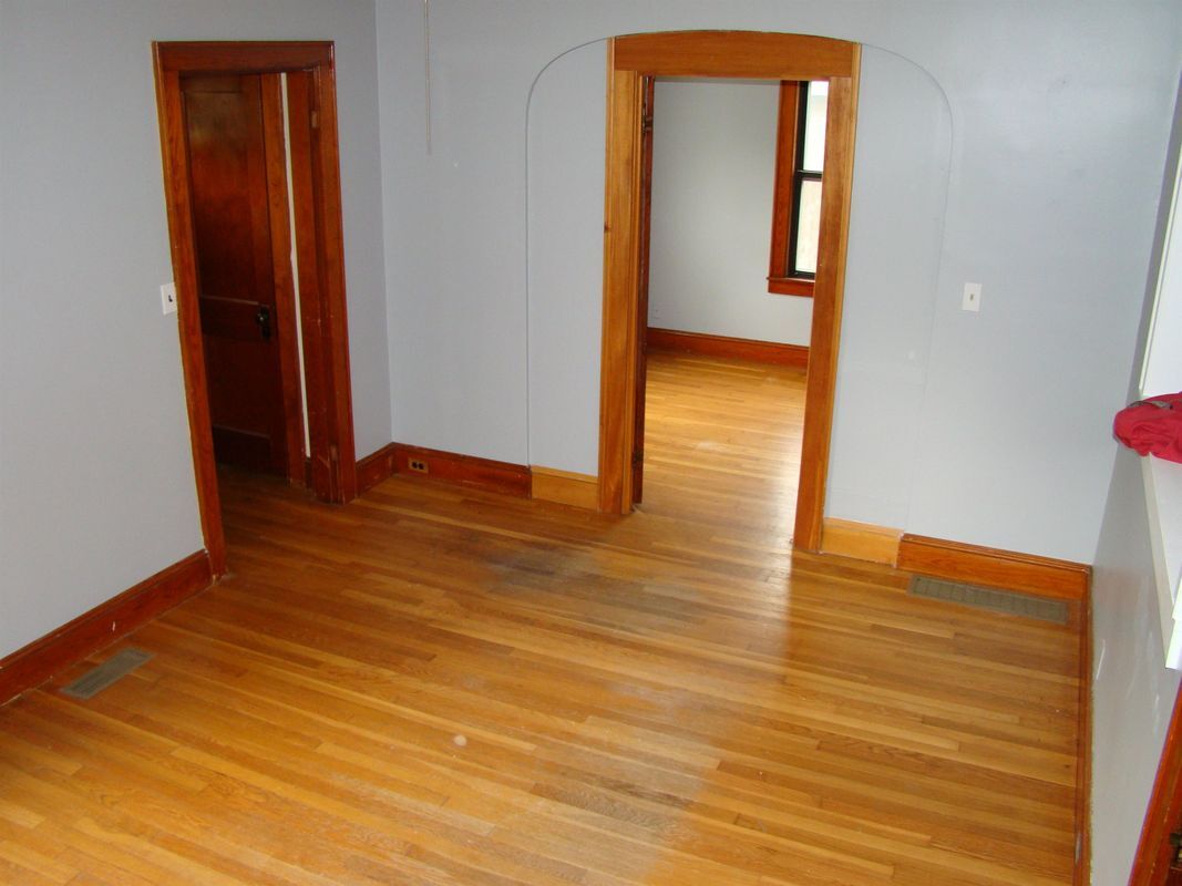 Building Photo - 145 McQuesten St