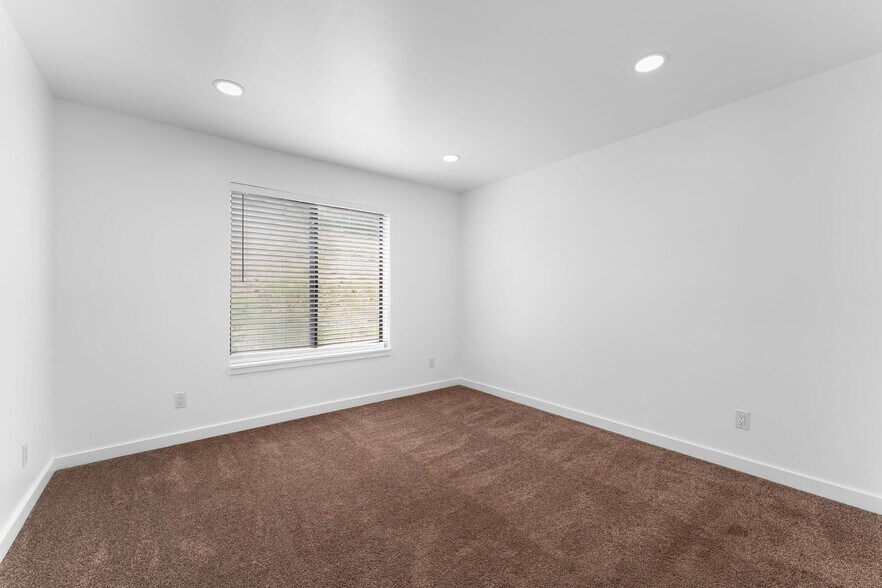 Second bedroom - 1650 Upper Ironhorse Loop