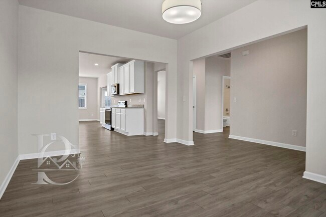 Building Photo - 807 Spring Cress Dr