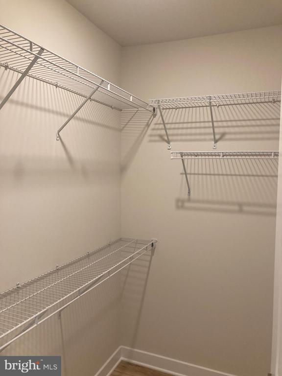 Building Photo - 2551 N Front St