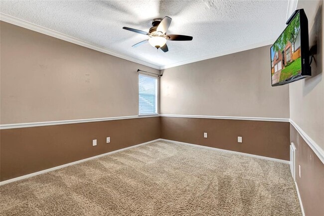 Building Photo - 15131 Cranbourne Dr