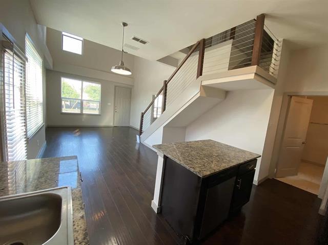 Building Photo - 3629 Valley Vista Dr