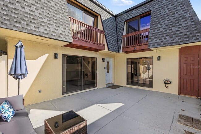 Building Photo - 8114 Oak Trace Way