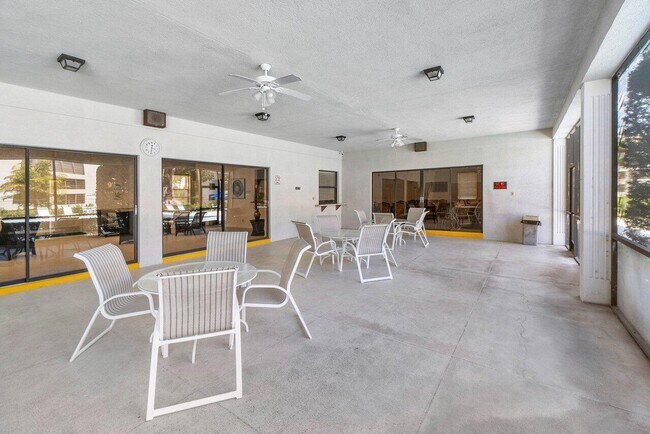 Building Photo - 3710 Whitehall Dr