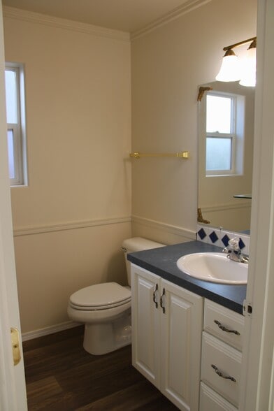 Building Photo - 1497 Trisha Way