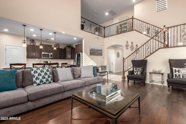 Building Photo - 10763 W Cottontail Ln
