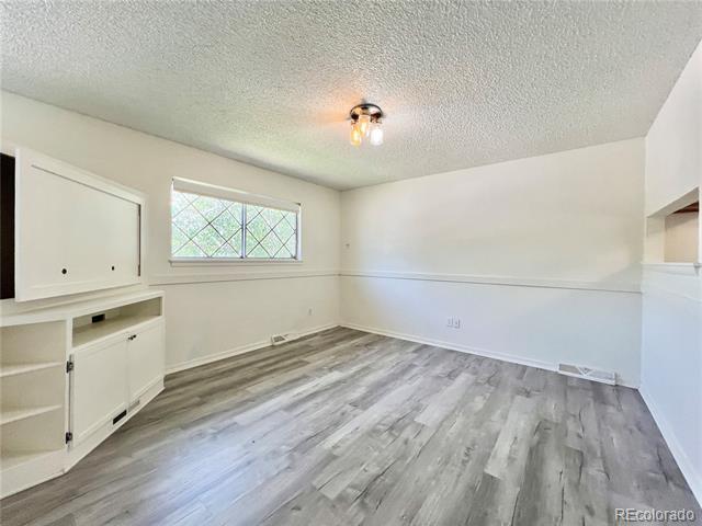 Building Photo - 1302 Quivira Dr