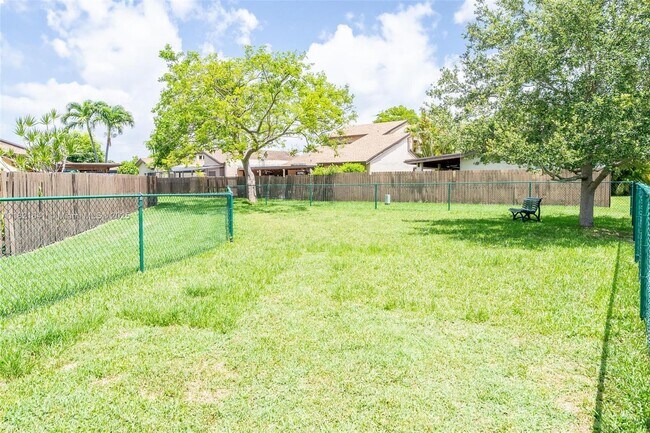 Building Photo - 9148 SW 129th Ln