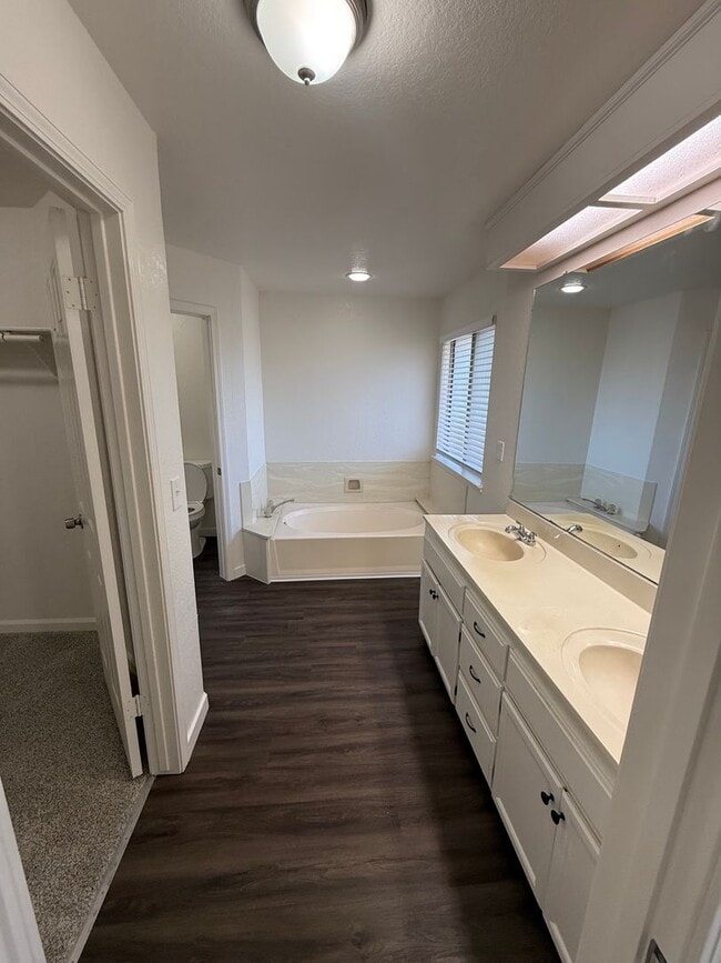 Building Photo - Remodeled Home: 4 Bd/ 2.5 Bath Two Story!