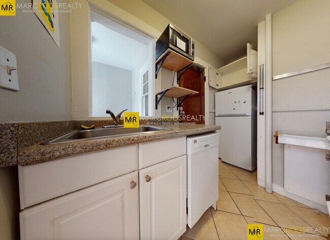 Building Photo - 11 Story St