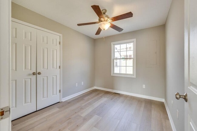 Building Photo - 14251 Lariat Lp