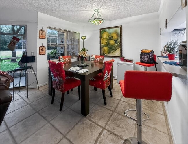 Building Photo - 1000 SW 125th Ave