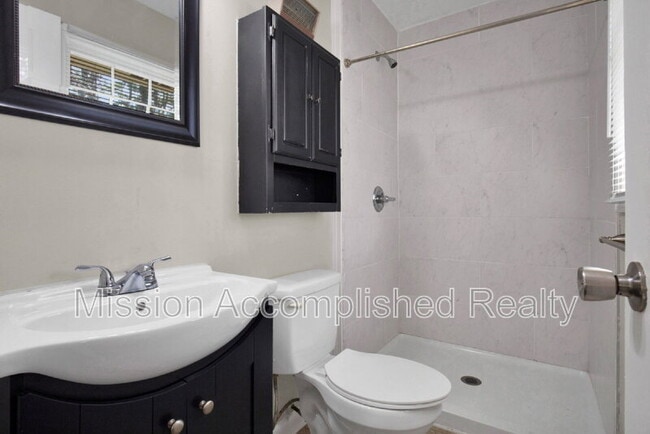 Building Photo - 7262 Ryan St