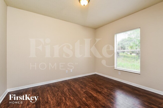 Building Photo - 6840 Abady Ln