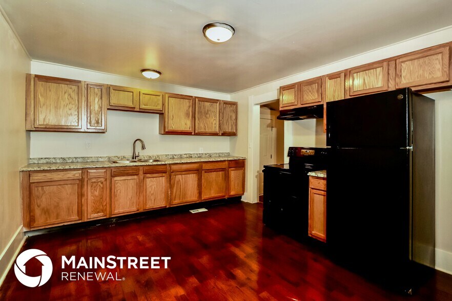 Building Photo - 3732 River Park Dr