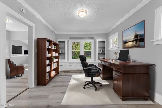 Building Photo - 1458 Larchmont Rd