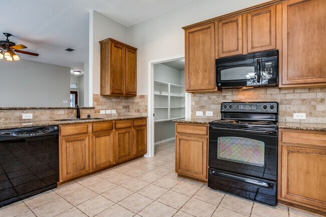 Building Photo - Upgraded 3 bedroom in Master Planned Community of Travis Ranch!!