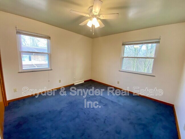 Building Photo - 1857-1859 Cromwell Drive