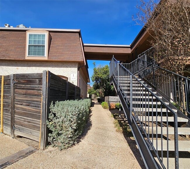 Building Photo - 7801 Shoal Creek Blvd