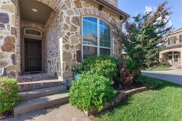 Building Photo - 1131 Alpine Dr