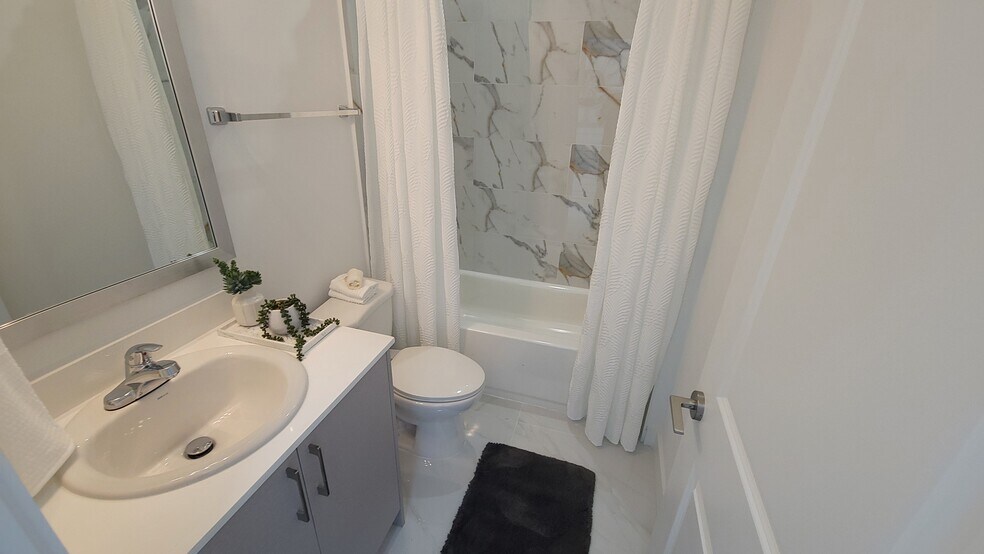 Building Photo - 441 E 23rd St