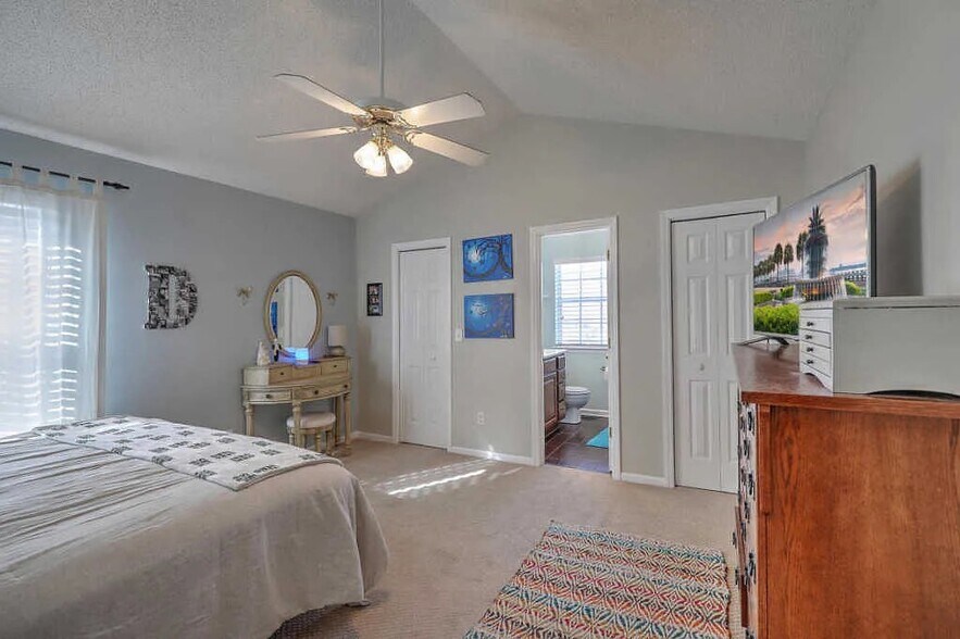 Building Photo - 270 Muirfield Pky