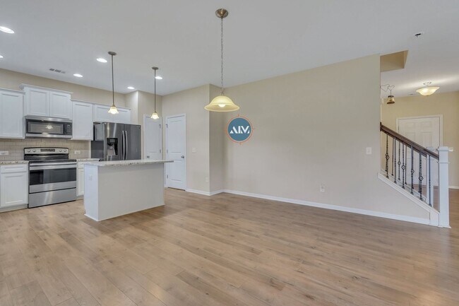 Building Photo - Beautiful Home in Seagrass Station