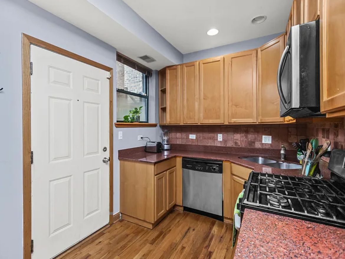 Building Photo - 5252 S Drexel Ave