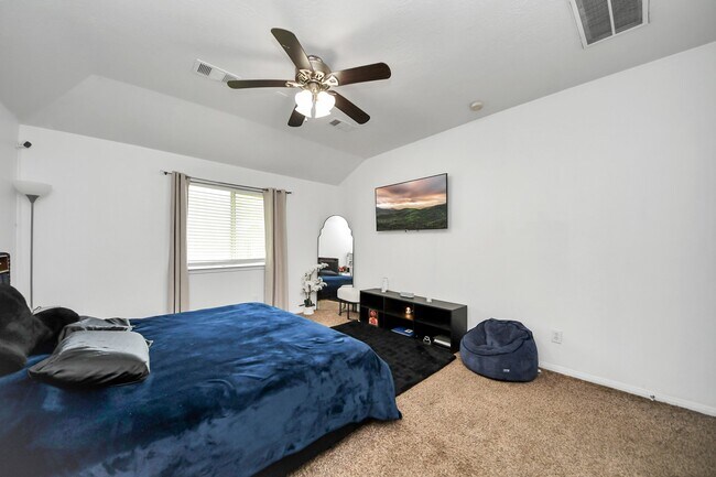 Building Photo - 18318 Farriswood Ct