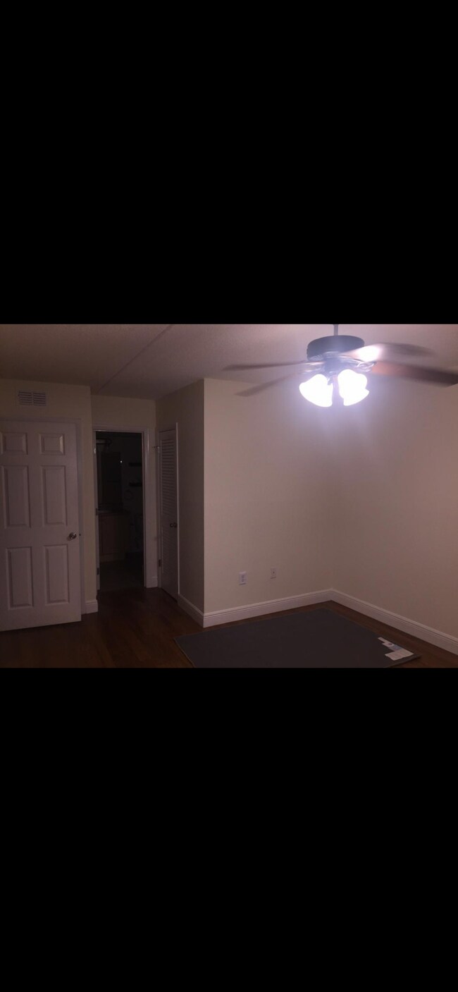 Building Photo - 5305 San Sebastian Ct