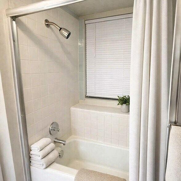 Building Photo - 7236 Timberidge Dr