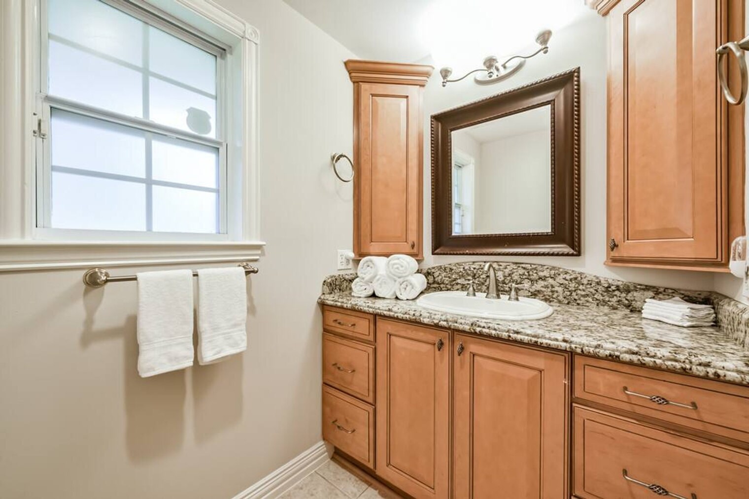 Building Photo - 9712 Long Branch Ln