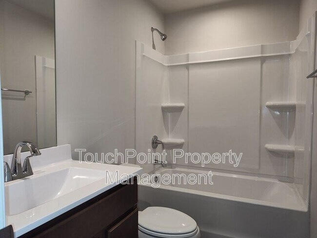 Building Photo - 8031 Sinnet Pl