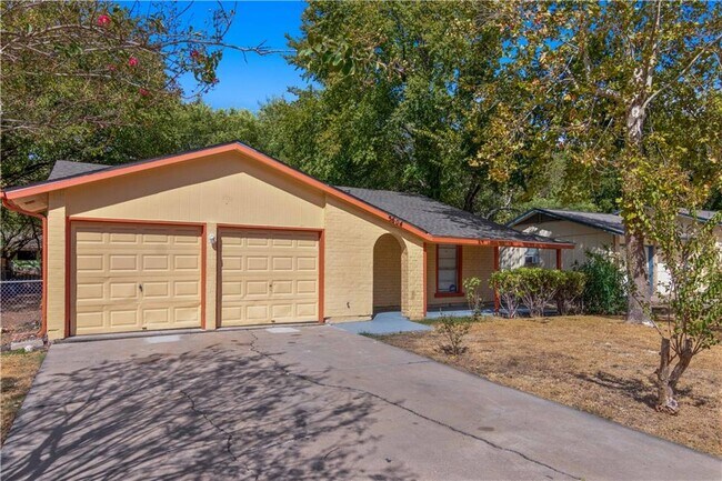 Primary Photo - 5604 Palo Blanco Ct