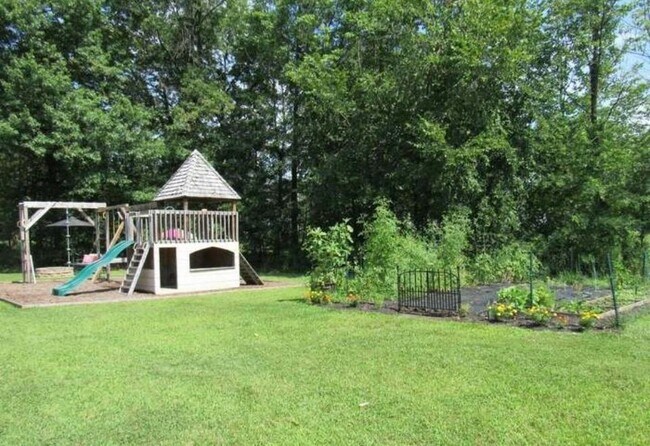 Building Photo - 126 Sugar Maple Rd