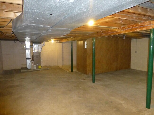 Building Photo - 108 Ivy Hill Dr