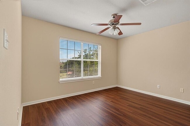 Building Photo - 4489 Western Lake Dr