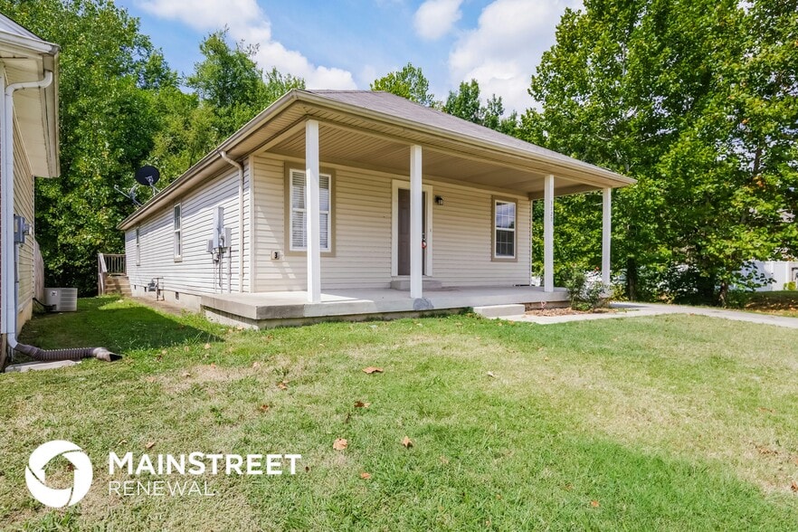 Building Photo - 3720 Sonoma Ln