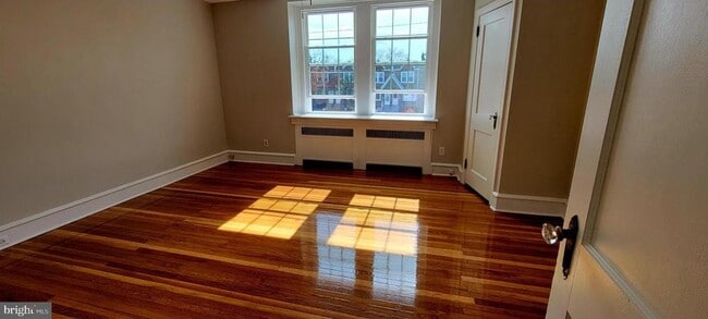 Building Photo - 3419 Oakmont St
