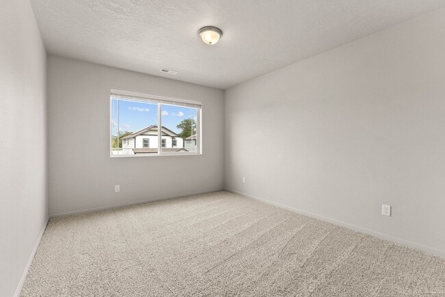 Building Photo - 17502 E Maxwell Ave