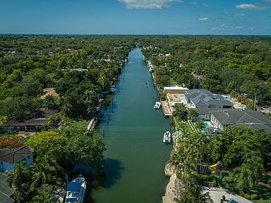 Building Photo - 5201 Orduna Dr
