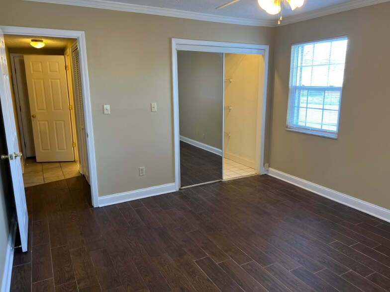 Building Photo - 2309 Adams Ave