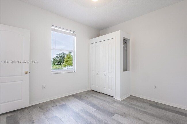 Building Photo - 1631 Open Field Loop
