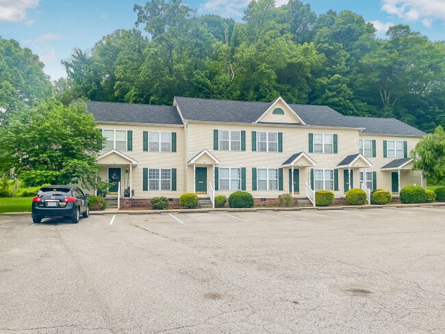 Primary Photo - 2106 Shadyside Rd