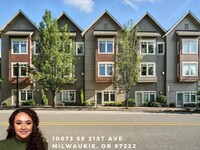 Building Photo - Dual-Purpose Townhome: Perfect for Profess...